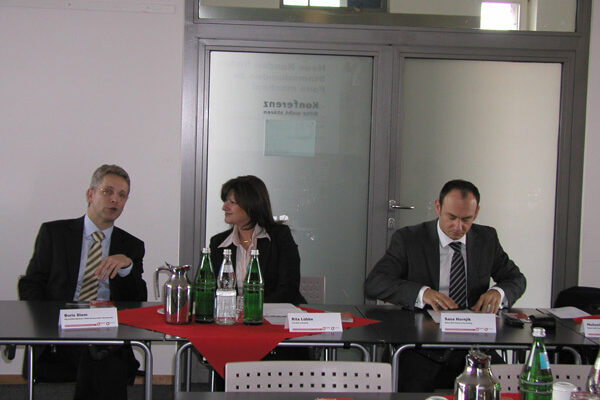 Ingo Vögele referiert über Kundengewinnung und Kundenbindung im Rahmen der Stuttgarter Montagsimpulse Bild 3